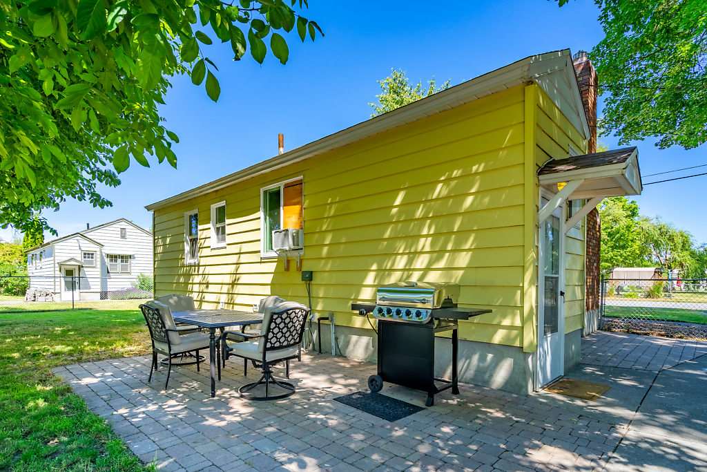 413 North Felts Road Spokane Valley, WA 99206 - Photo 5 of 27 Gallery Image 5