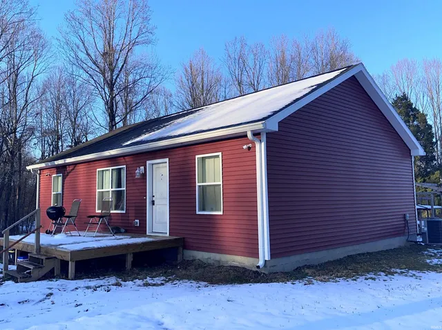 $239,900 | 11603 East Blue Jay Court, Springville, IN 47462