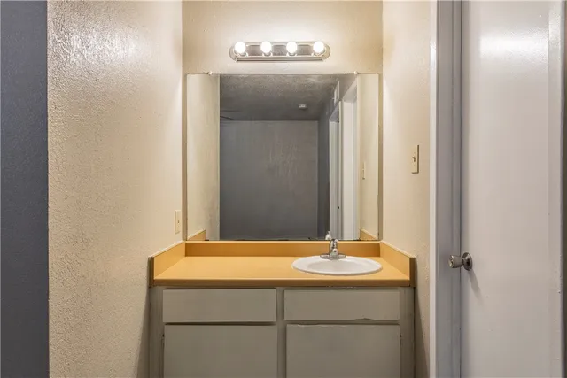 a view of an outdoor space