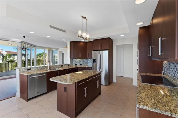 $1,150,000 | 5823 Bowen Daniel Drive, Unit 401, Tampa, FL 33611
