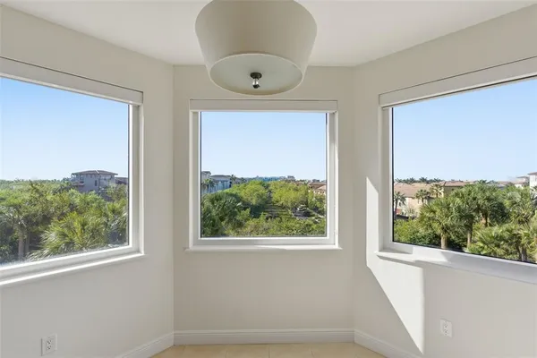 $1,150,000 | 5823 Bowen Daniel Drive, Unit 401, Tampa, FL 33611
