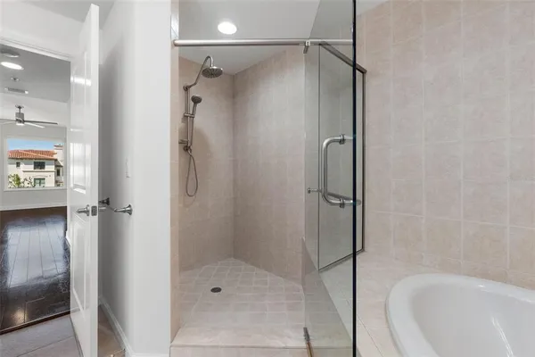 $1,150,000 | 5823 Bowen Daniel Drive, Unit 401, Tampa, FL 33611