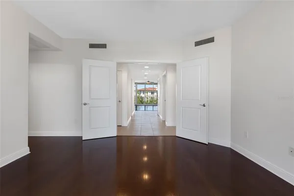 $1,150,000 | 5823 Bowen Daniel Drive, Unit 401, Tampa, FL 33611