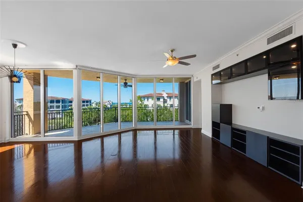 $1,150,000 | 5823 Bowen Daniel Drive, Unit 401, Tampa, FL 33611
