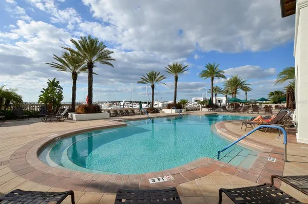 $1,150,000 | 5823 Bowen Daniel Drive, Unit 401, Tampa, FL 33611