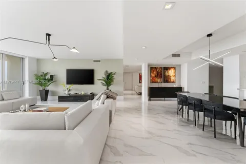 $3,390,000 | 330 Sunny Isles Boulevard, Unit 52304, Sunny Isles Beach, FL 33160