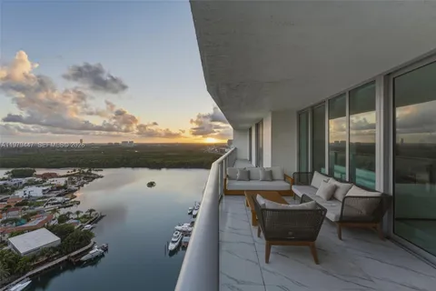 $3,390,000 | 330 Sunny Isles Boulevard, Unit 52304, Sunny Isles Beach, FL 33160