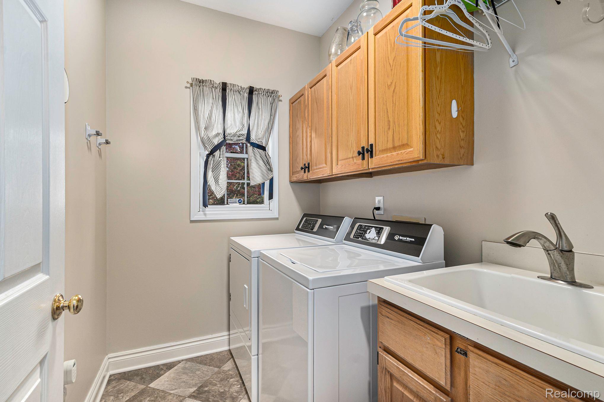 4047 Pine Ridge Court Fenton, MI 48430 - Photo 14 of 31