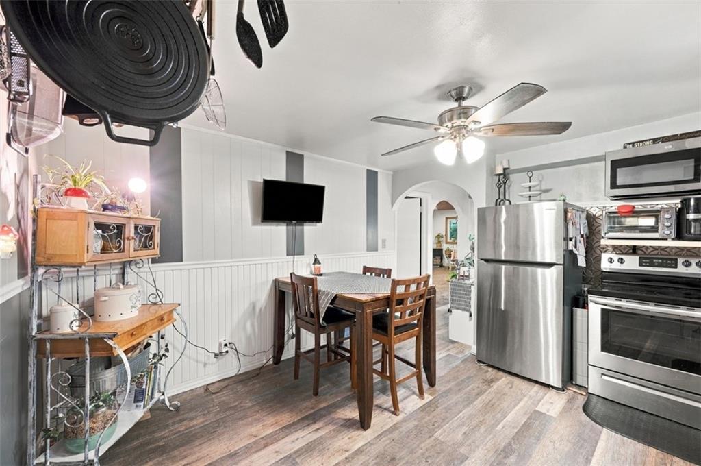 303 Wendel Road Irwin, PA 15642 - Photo 16 of 25 Gallery Image 16