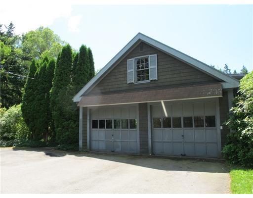 40 Seawood Park Road New Harbor, ME 04554 - Photo 14 of 25 Other. Garage