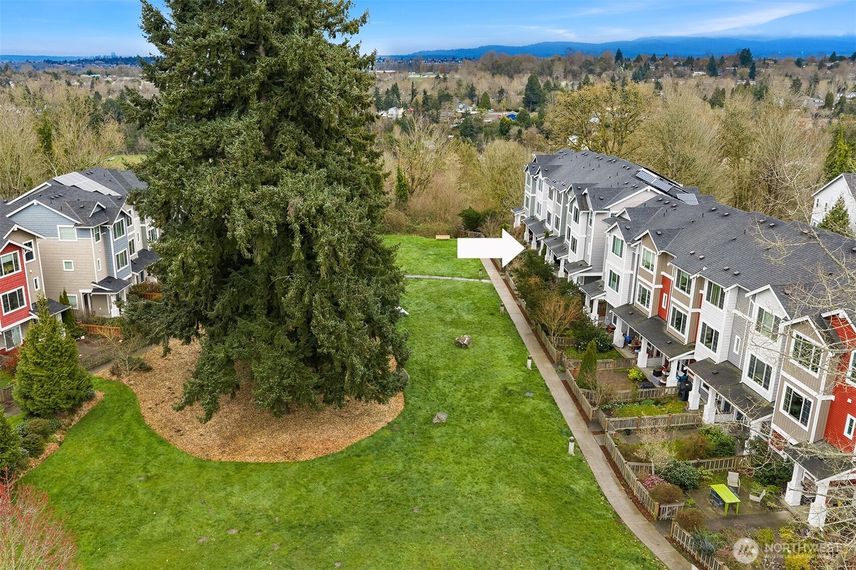 6592 High Point Drive Southwest Seattle, WA 98126 - Photo 31 of 34