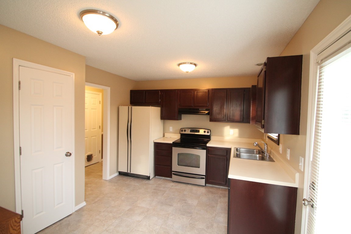 3735 Summit View Place Fort Wayne, IN 46808 - Photo 11 of 30 Gallery Image 11