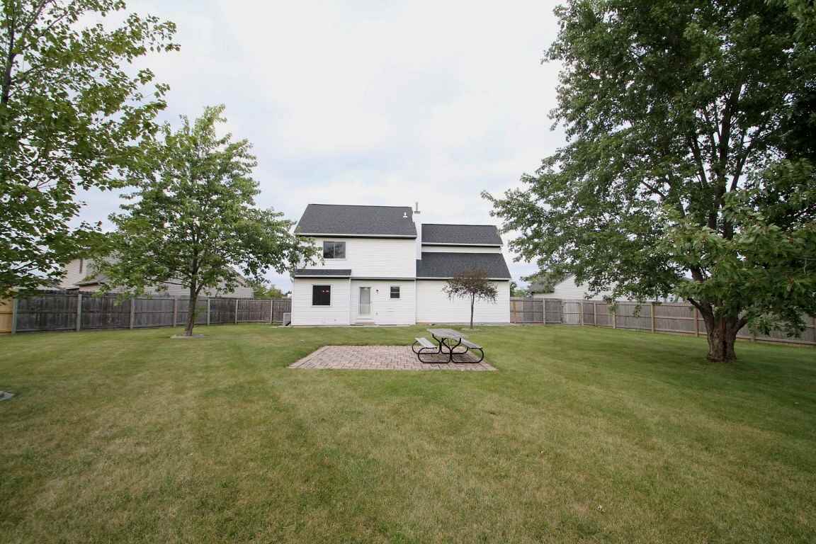 3735 Summit View Place Fort Wayne, IN 46808 - Photo 3 of 30 Gallery Image 3