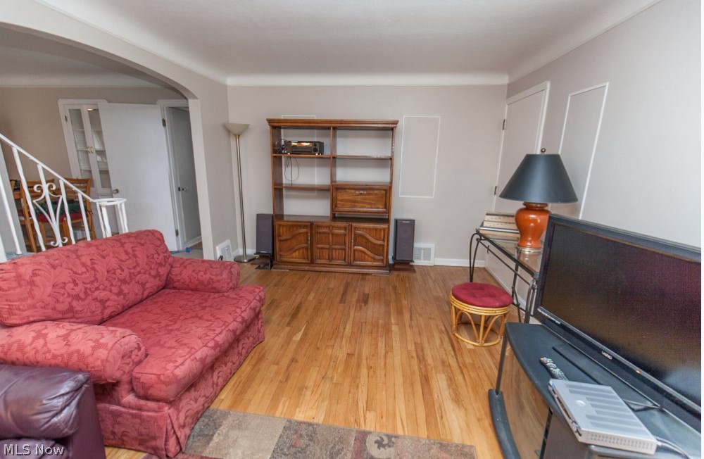 4564 Emerson Road Cleveland, OH 44121 - Photo 10 of 18