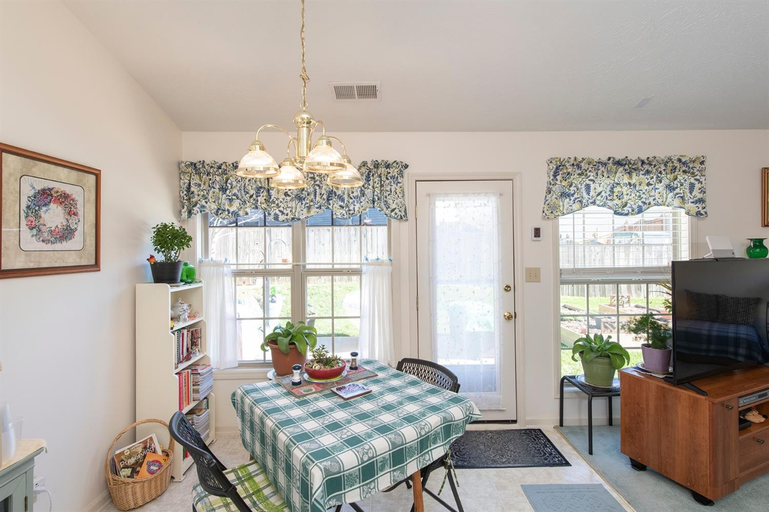 2877 Sandersville Road Lexington, KY 40511 - Photo 18 of 35 Photo 18
