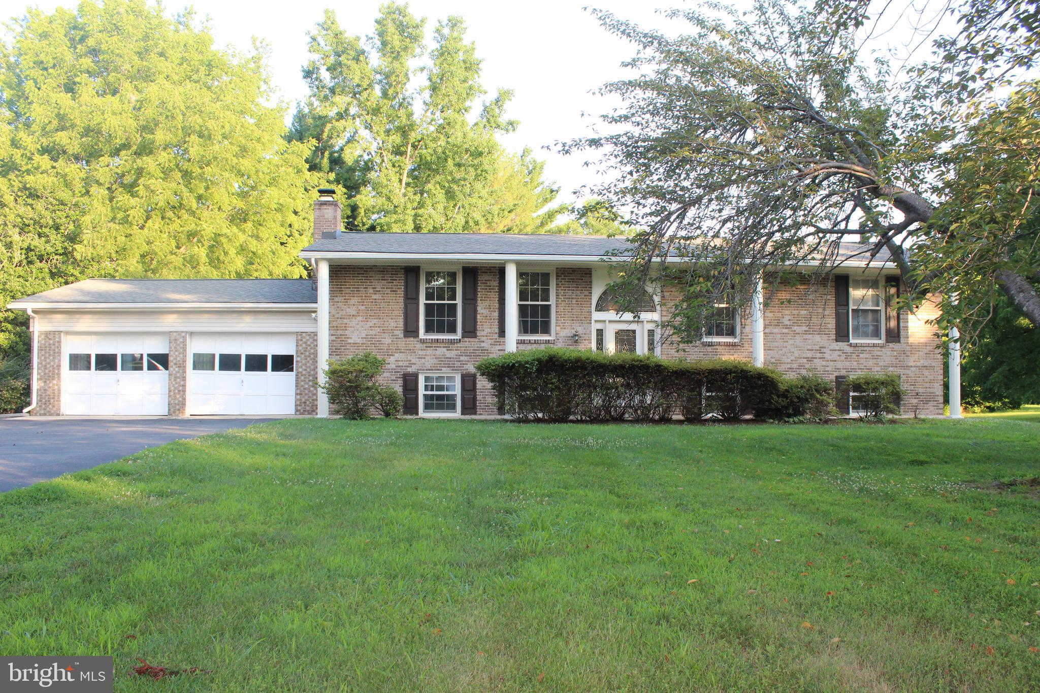 2032 Smoky Road Huntingtown, MD 20639 - Photo 3 of 42 2 car garage