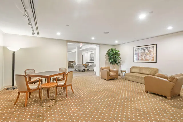 $6,000 | 529 South Flagler Drive, Unit 9H, West Palm Beach, FL 33401