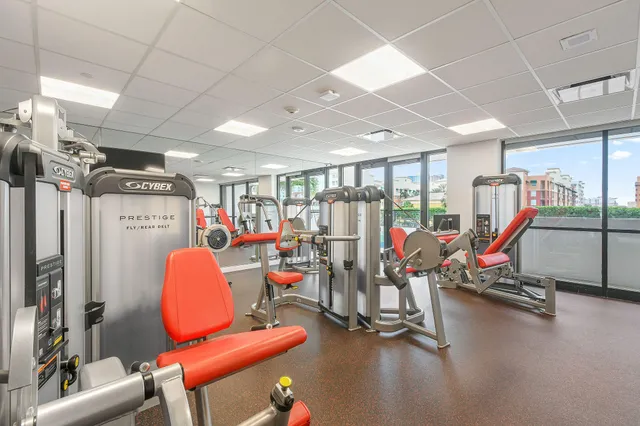 $6,000 | 529 South Flagler Drive, Unit 9H, West Palm Beach, FL 33401