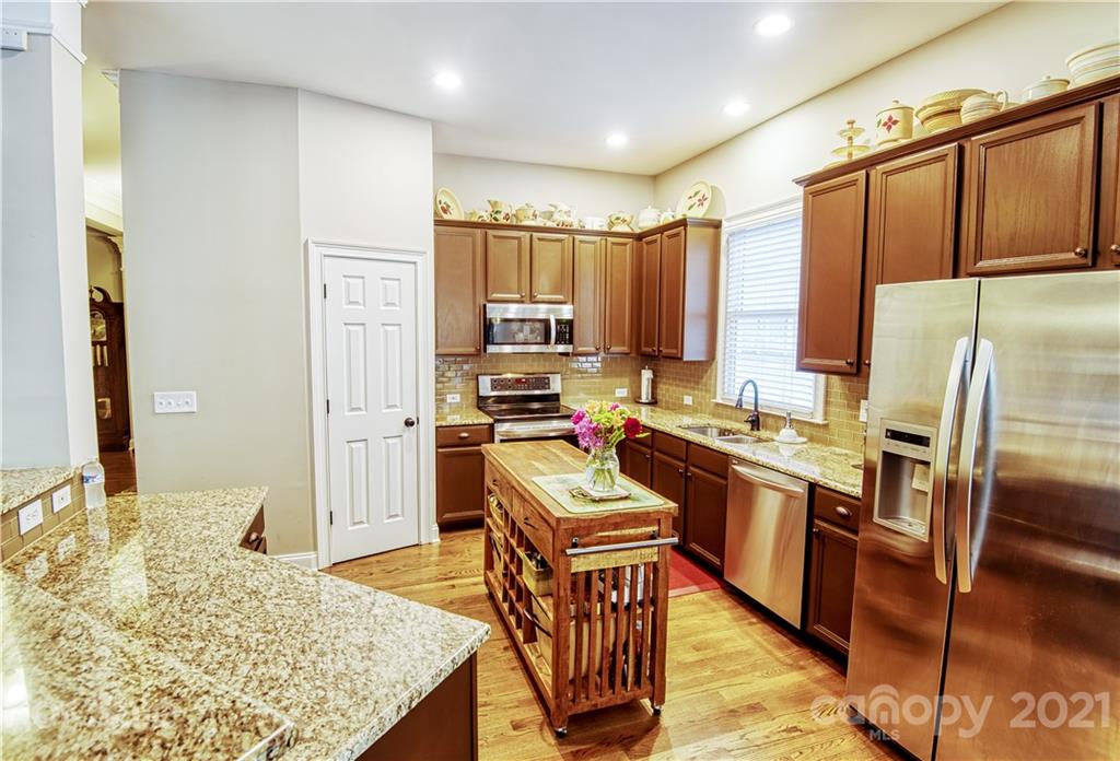2604 Nations Commons Street Fort Mill, SC 29708 - Photo 10 of 26