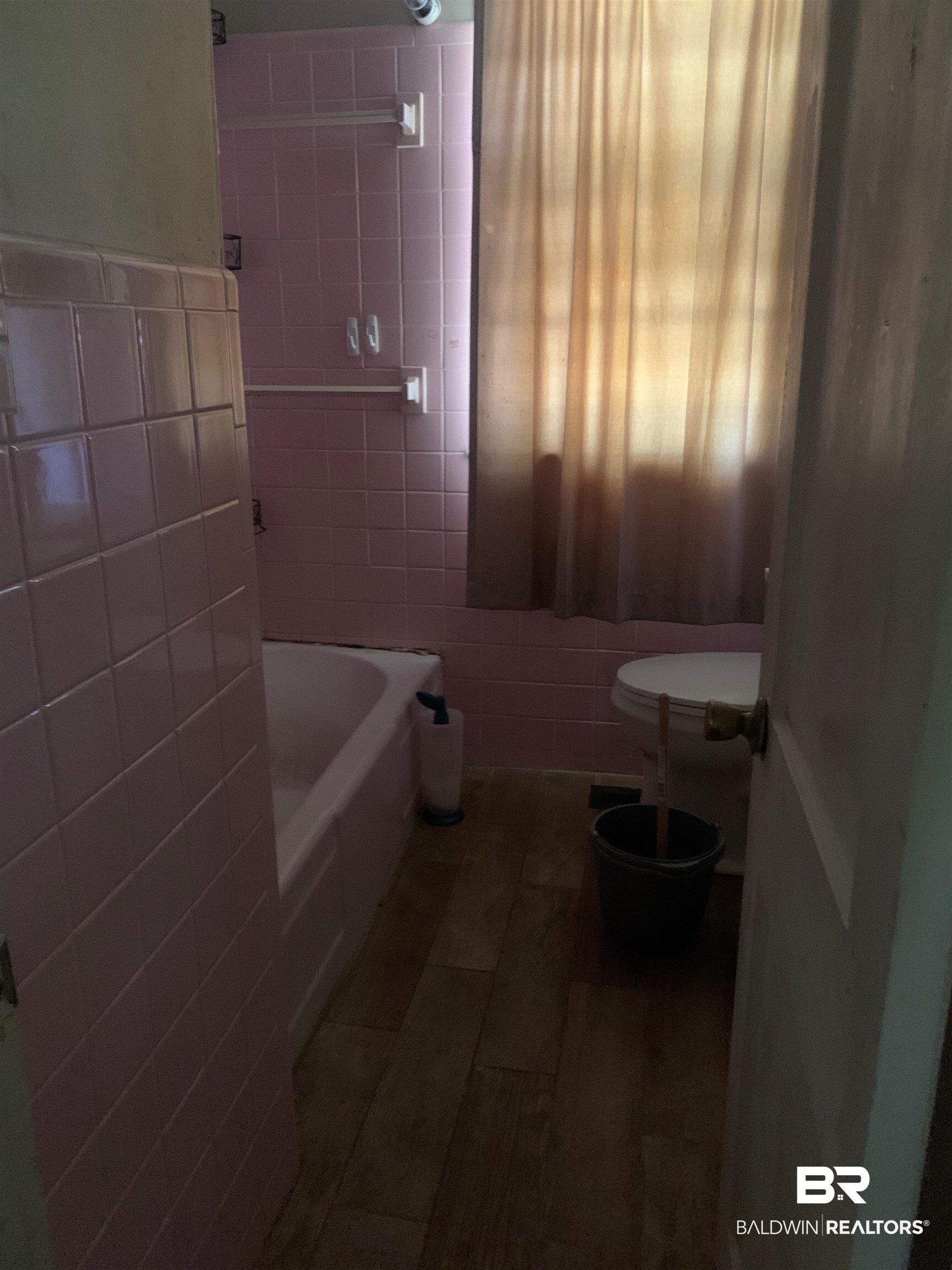 2056 Foster Lane Mobile, AL 36605 - Photo 3 of 9