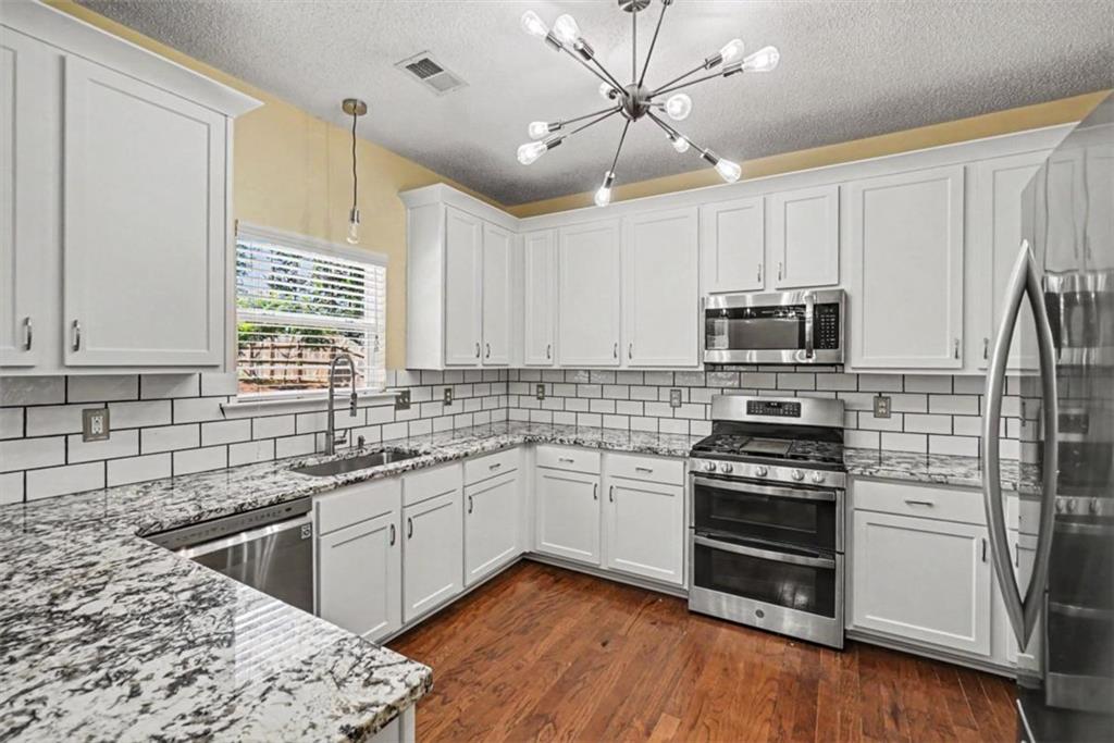 348 Darbys Run Court Hiram, GA 30141 - Photo 8 of 26