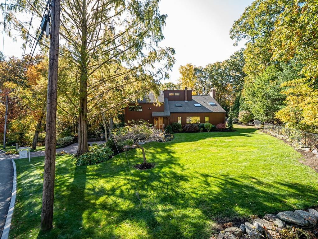33 Wainwright Road Winchester, MA 01890 - Photo 8 of 35 Gallery Image 8