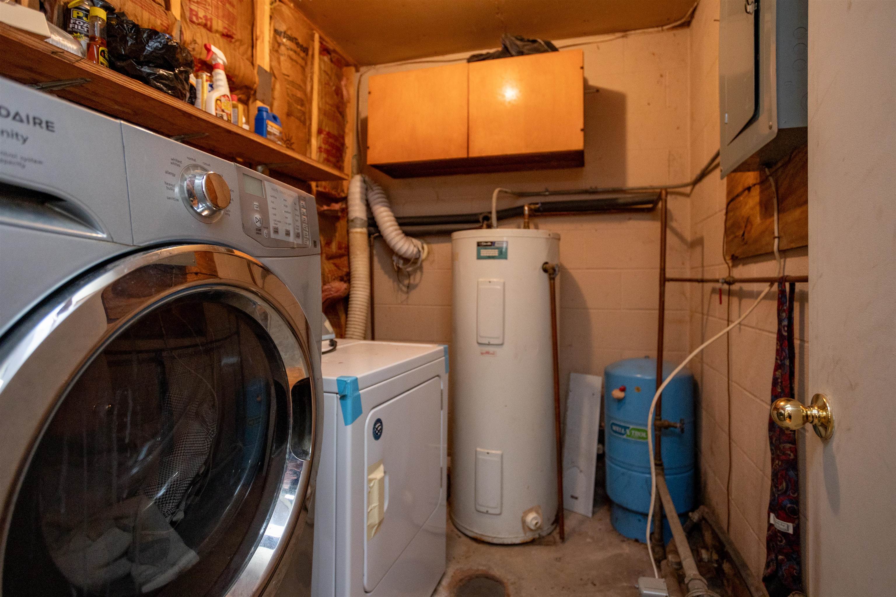 12619 Cardinal Forest Drive Fulks Run, VA 22830 - Photo 12 of 23 a utility room with dryer and washer