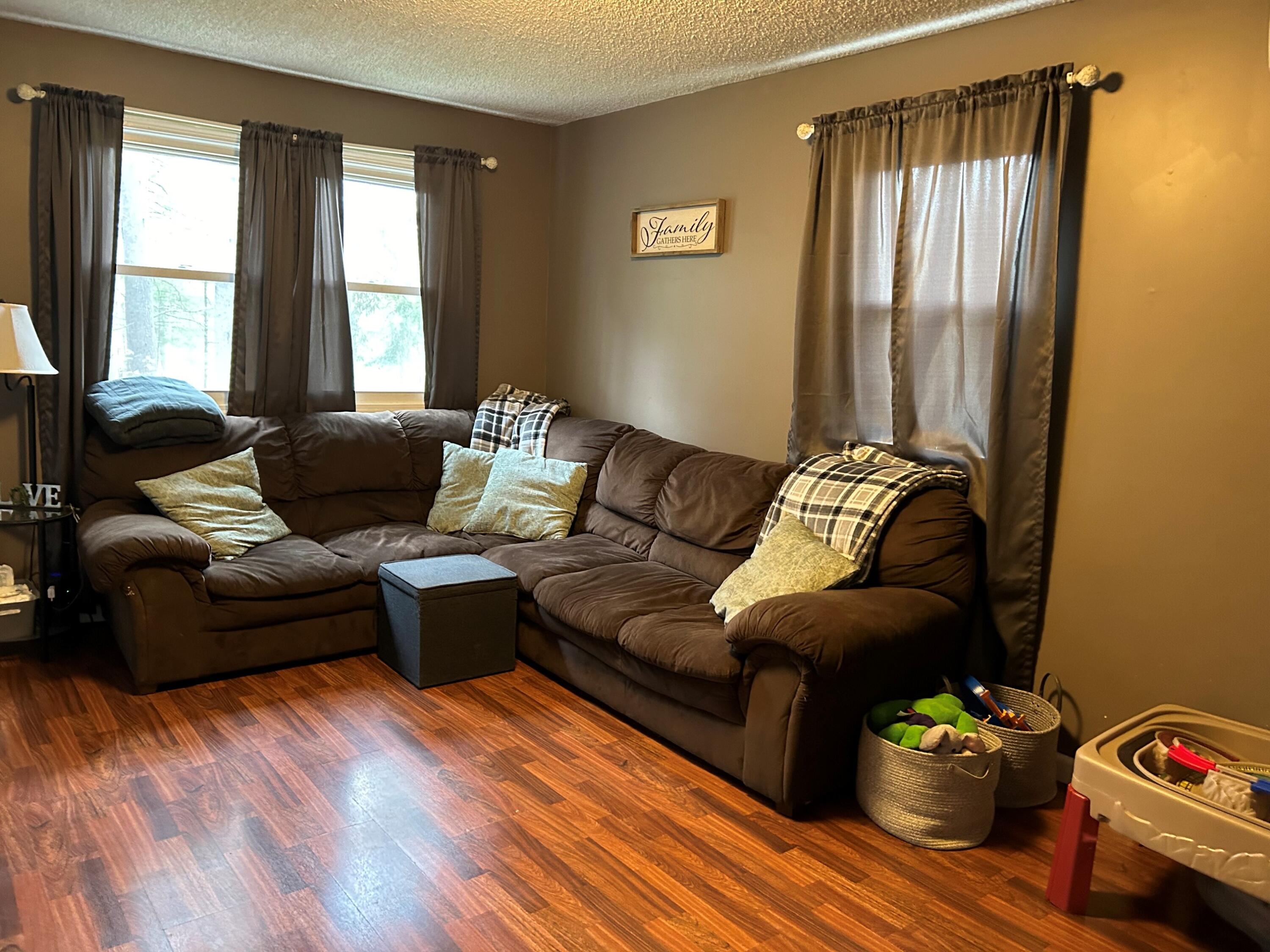 180 South Reynolds Road Winslow, ME 04901 - Photo 6 of 13 Living Room