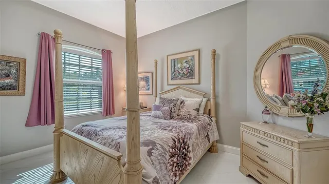 $973,750 | 4707 Clipper Drive, Bradenton, FL 34208