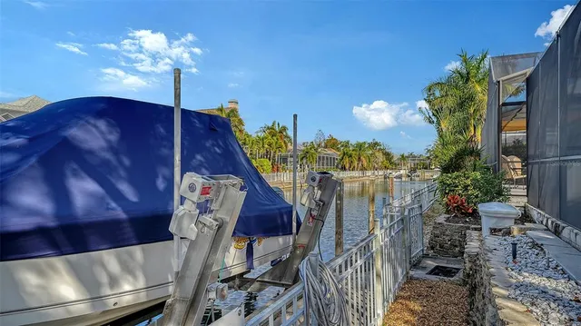 $973,750 | 4707 Clipper Drive, Bradenton, FL 34208