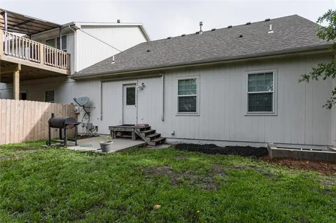 $314,900 | 22615 West 76th Terrace, Shawnee, KS 66227