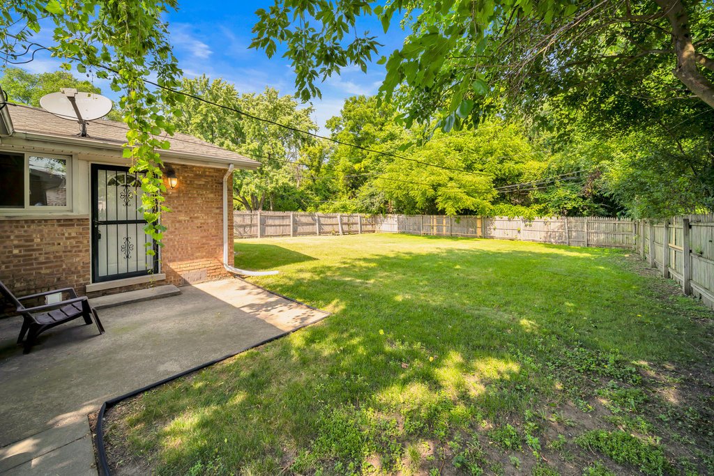 14433 Springfield Avenue Midlothian, IL 60445 - Photo 13 of 14