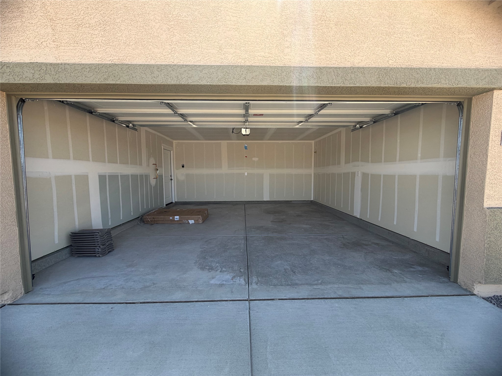9478 Branded Road Kingman, AZ 86401 - Photo 6 of 37