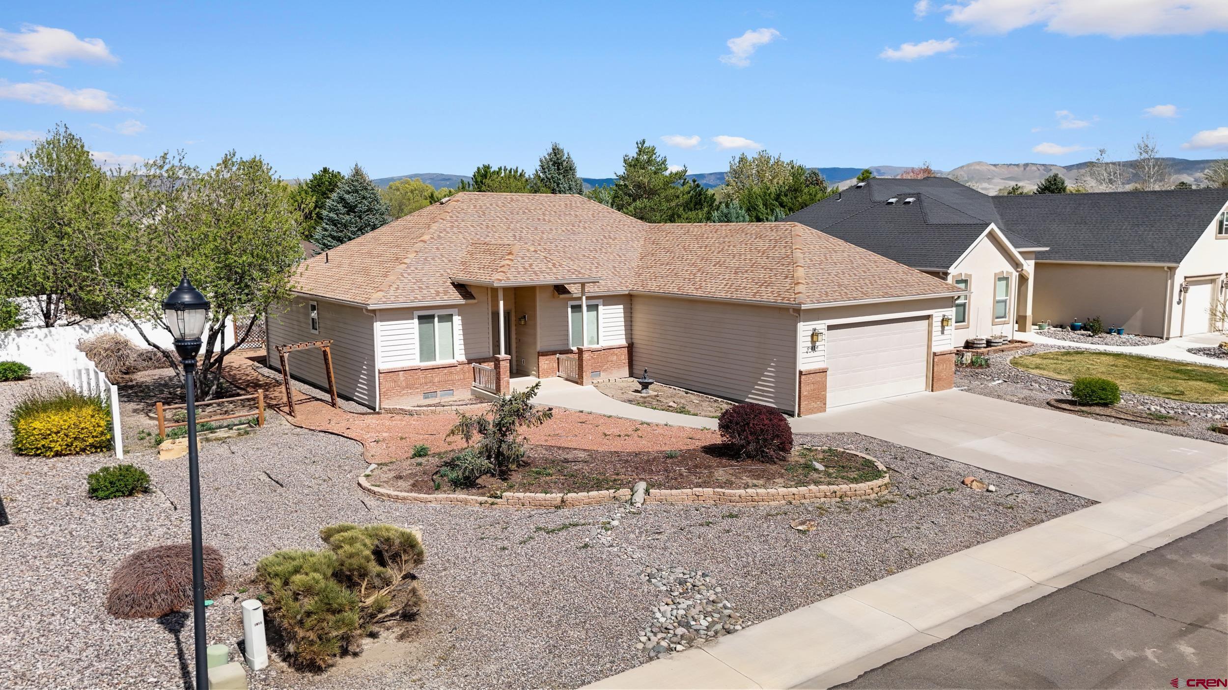 2919 Lost Creek Road South Montrose, CO 81401 - Photo 2 of 32