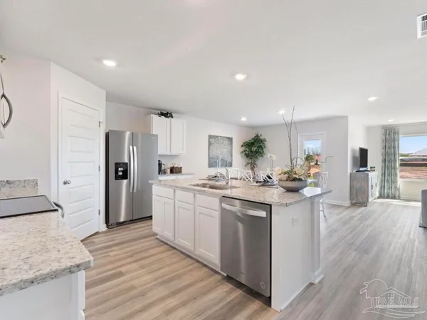 $1,950 | 5856 Belmont Stakes Road, Pensacola, FL 32526