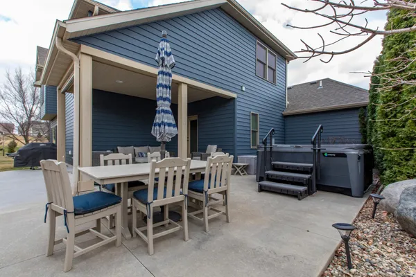 $849,900 | 5361 Scenic Oak Drive Southwest, Rochester, MN 55902
