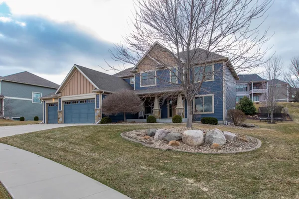 $849,900 | 5361 Scenic Oak Drive Southwest, Rochester, MN 55902