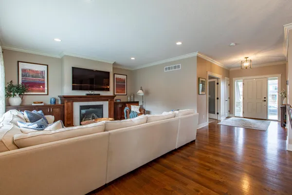 $849,900 | 5361 Scenic Oak Drive Southwest, Rochester, MN 55902