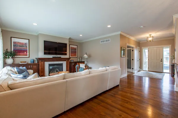 $849,900 | 5361 Scenic Oak Drive Southwest, Rochester, MN 55902