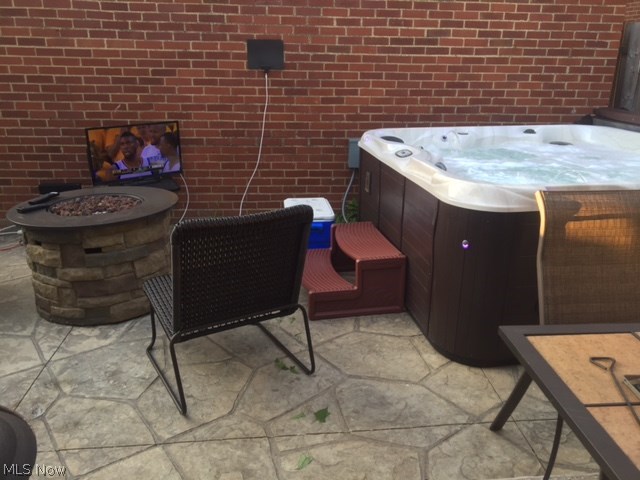 15913 Munn Road Cleveland, OH 44111 - Photo 29 of 31 5 person hot tub- great for hosting Cleveland sports watch parties!
