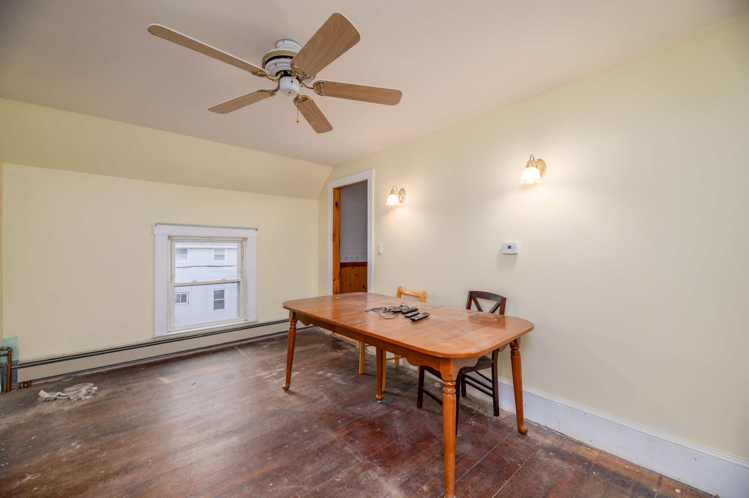 102 Spring Street Gardiner, ME 04345 - Photo 16 of 38 Interior10