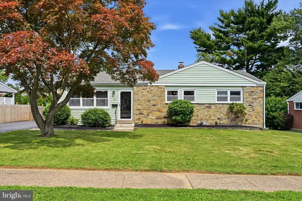 $425,000 | 112 Tillman Lane, Aston, PA 19014
