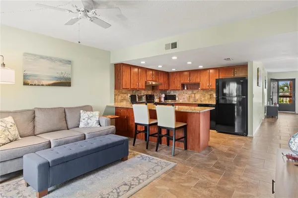 $154,900 | 315 30th Avenue West, Unit B411, Bradenton, FL 34205
