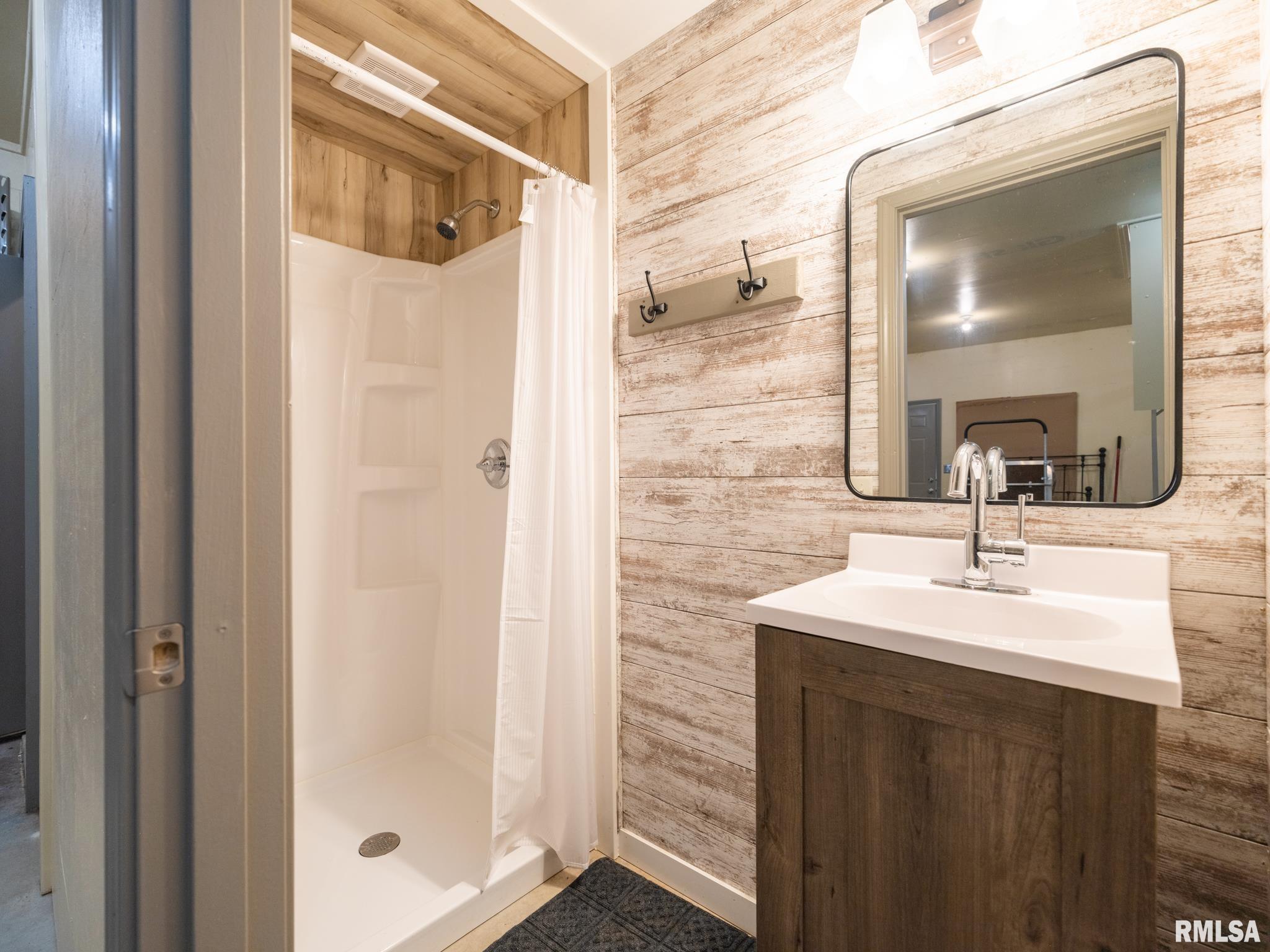 6670 Bass Road Manito, IL 61546 - Photo 11 of 50