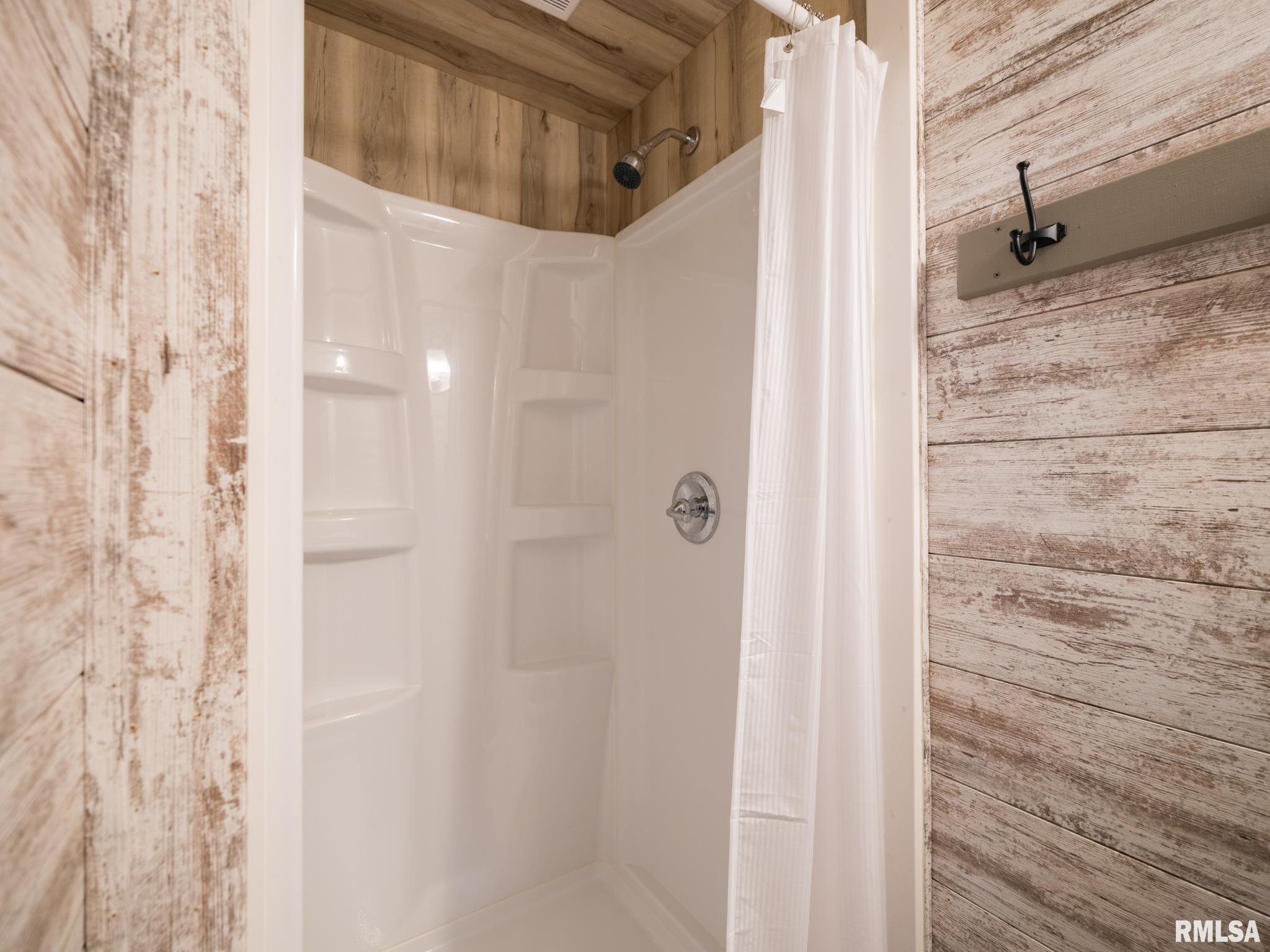 6670 Bass Road Manito, IL 61546 - Photo 34 of 50