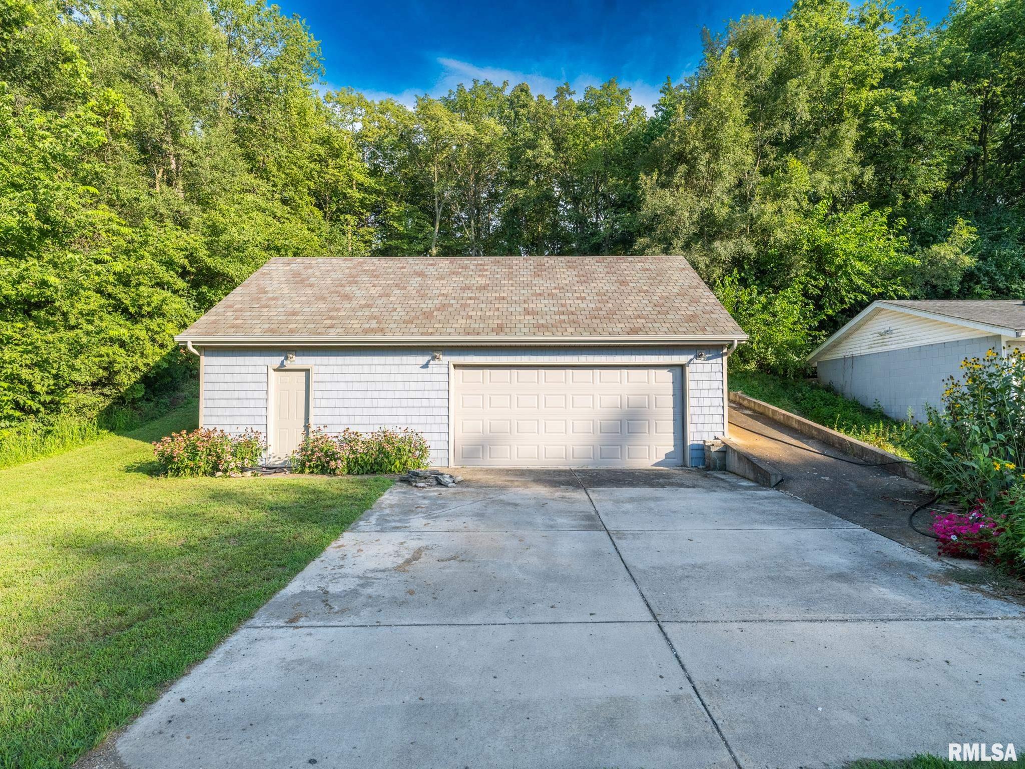 6670 Bass Road Manito, IL 61546 - Photo 9 of 50