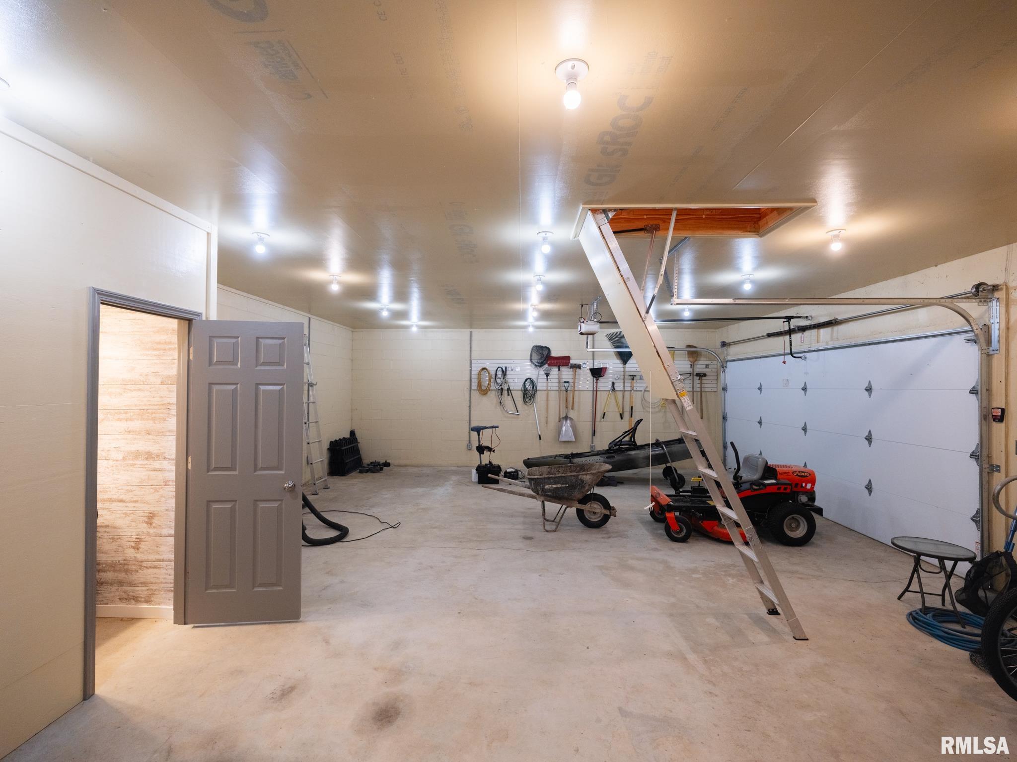 6670 Bass Road Manito, IL 61546 - Photo 10 of 50