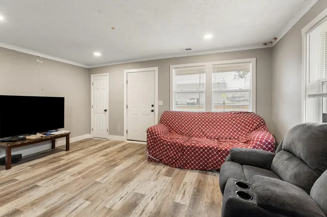 $323,680 | 1579-1581 Burns Avenue, Chattanooga, TN 37412