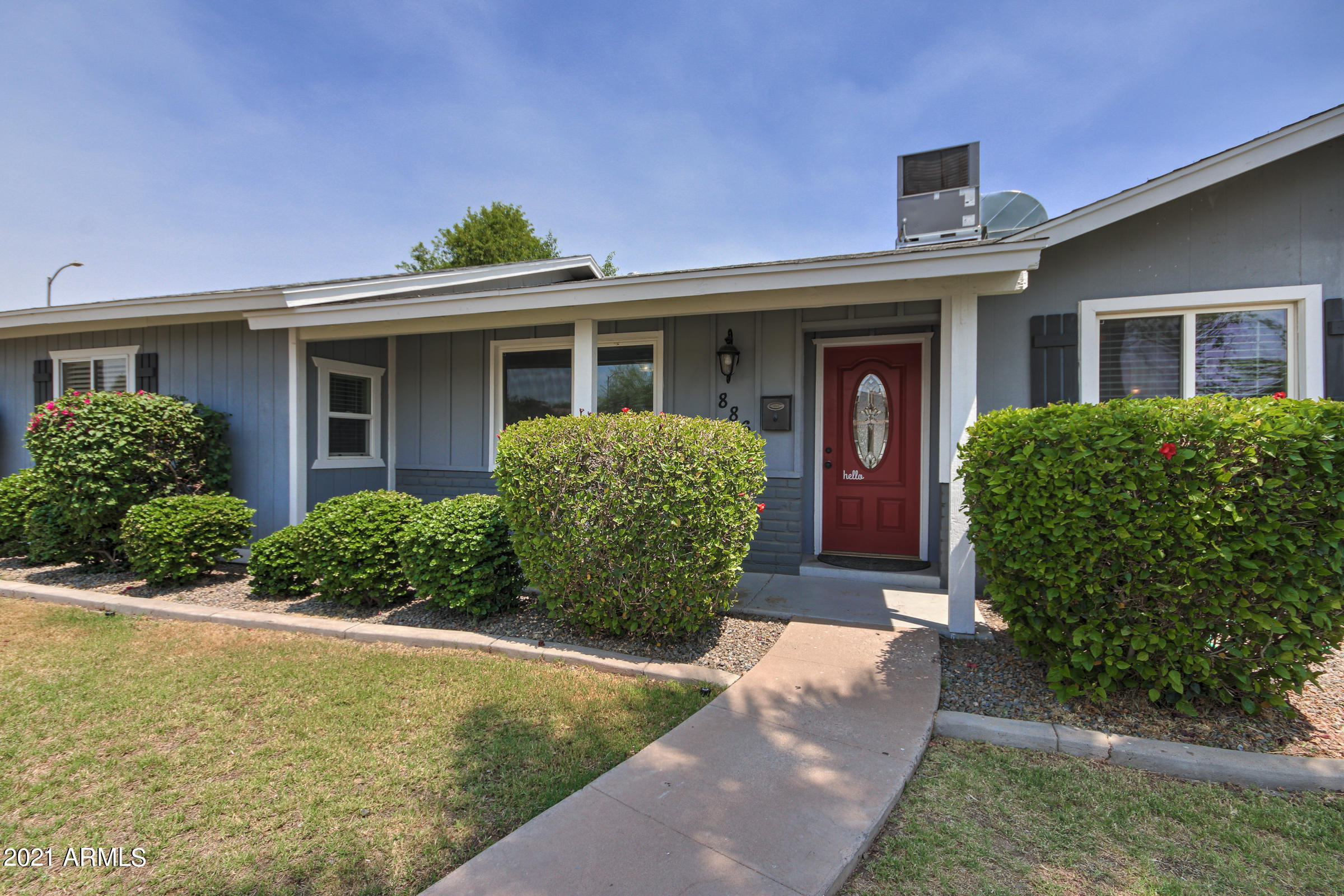 886 West Del Rio Street Chandler, AZ 85225 - Photo 3 of 34 886 W Del Rio St-4