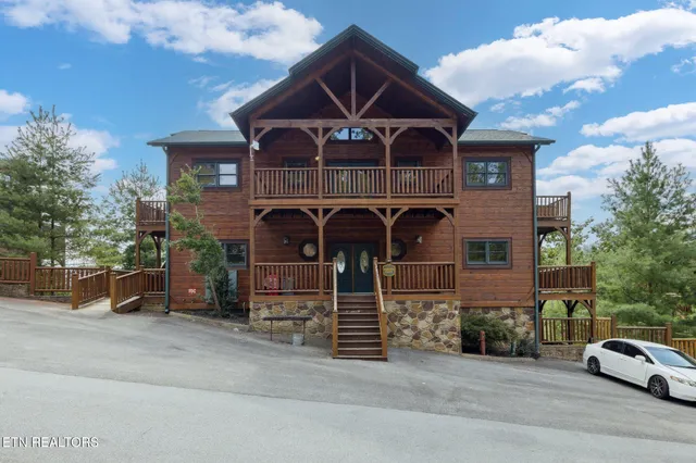 $1,590,000 | 780 Park Vista Way, Gatlinburg, TN 37738